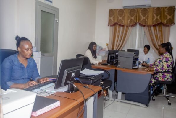 Administración UNGE